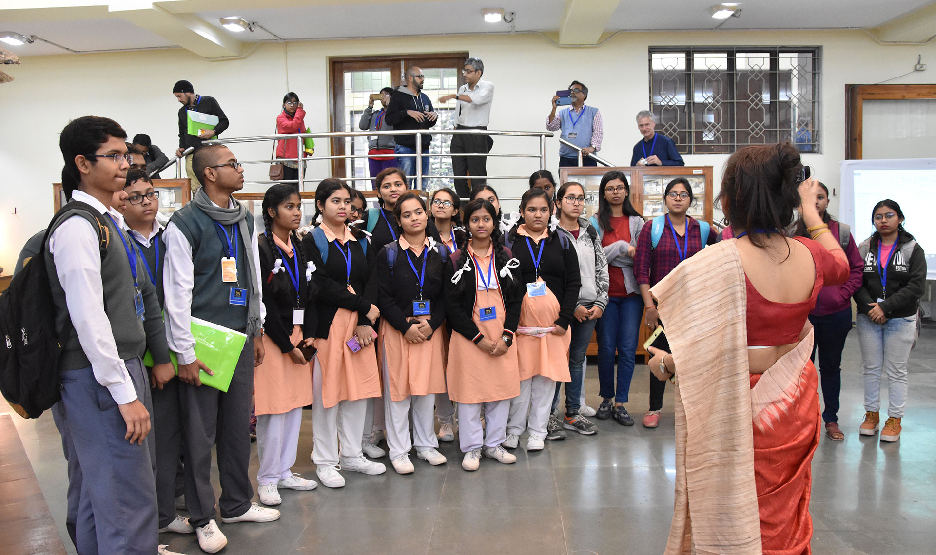 Students in outreach - Dinosaur Lady | Nature inFocus