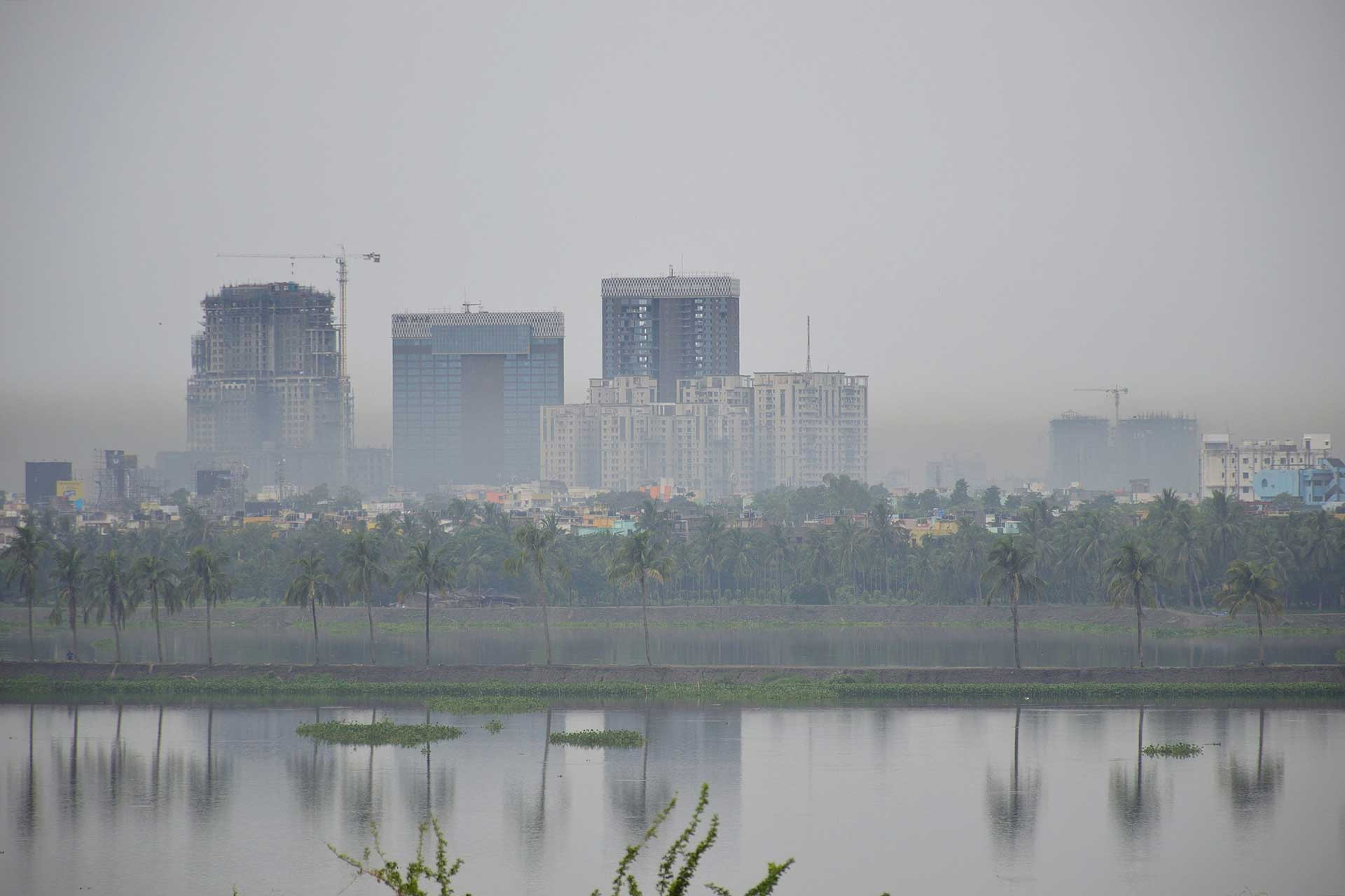 Smoggy skyline in Kolkata