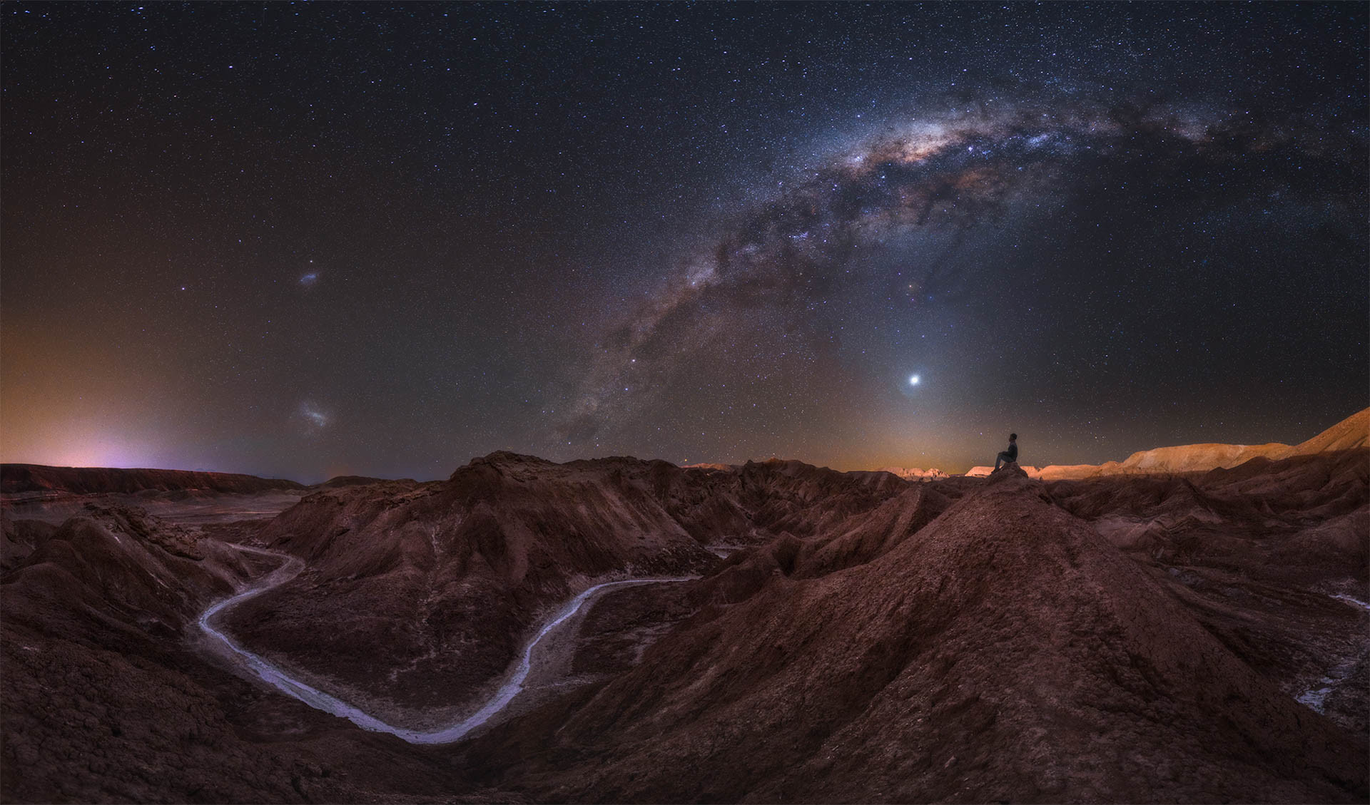 Milky way in the Atacama Desert in Chile