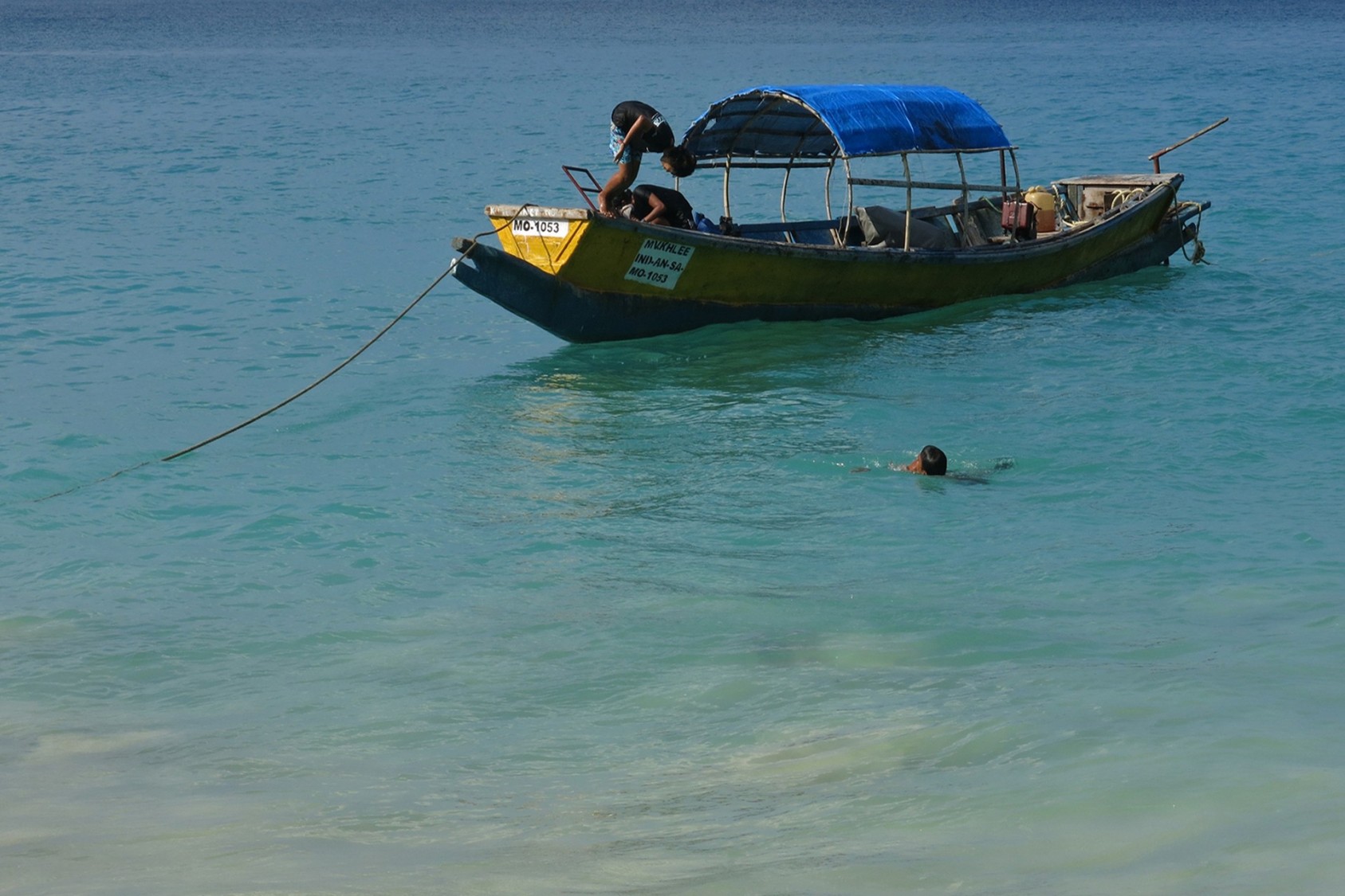 After loading up our tents, sleeping bags, cooking utensils, and grocery supplies, we set out on a Karen dugout dinghy called ‘MV Khlee’, from North Wandoor beach on the main Port Blair Island in South Andaman. It was early, and the sun was sparkling gold across the gentle ripples of the sea. On the way, we passed some spectacular islands such as Grub, Chester, Redskin, Alexandra and Jolly Buoy, which are all part of the Marine National Park.Jahaji is a protected area and entry to tourists is strictly prohibited. As researchers we were lucky to have got permits from the Forest Department.