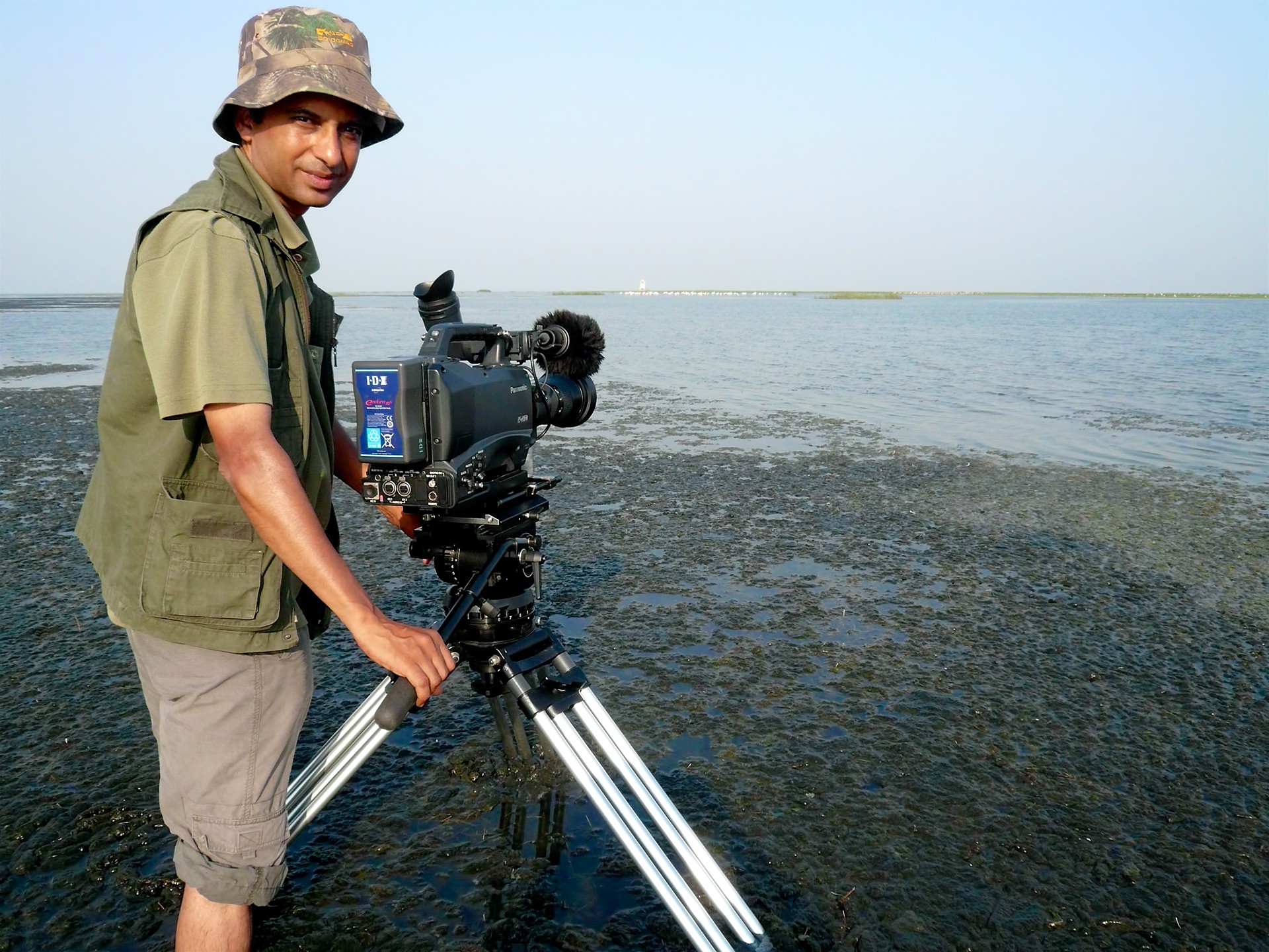 Shekar dattatri in the field - Quick Five: Shekar Dattatri | Nature inFocus